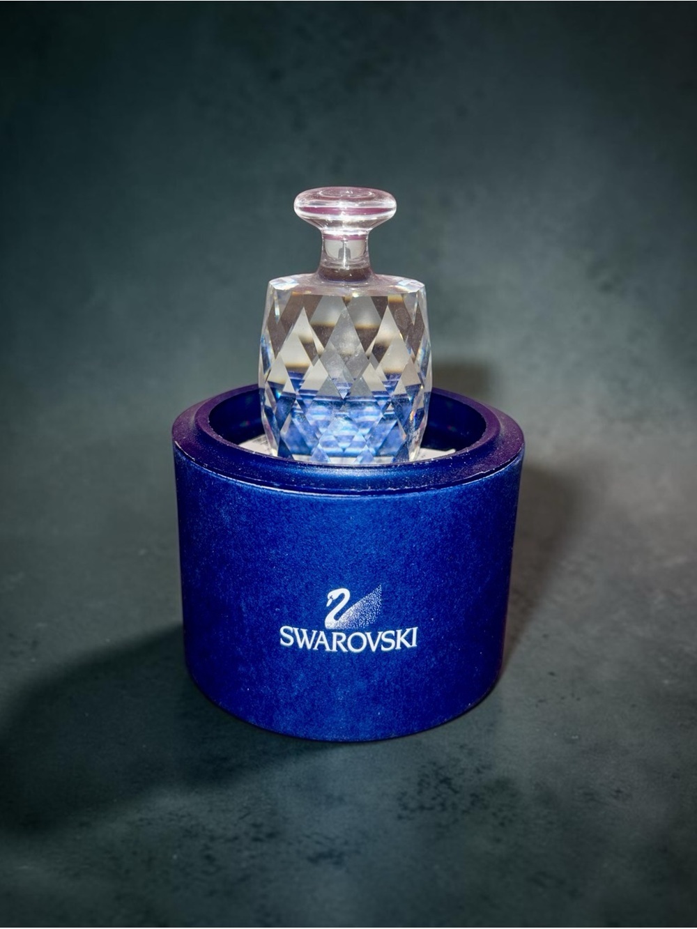 RARE! 70s Swarovski faceted One Ton Bottle Crystal paperweight